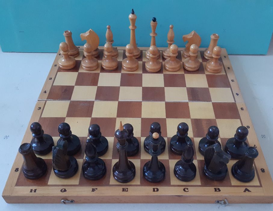 Шахматы с доской 45 на 45