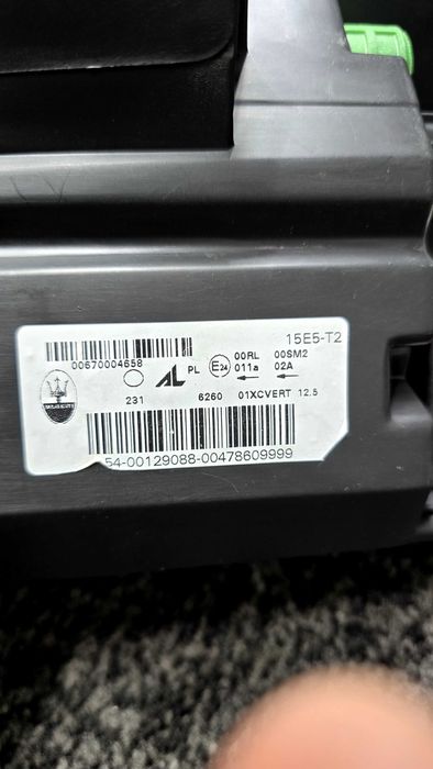 Farol Maserati Ghibli