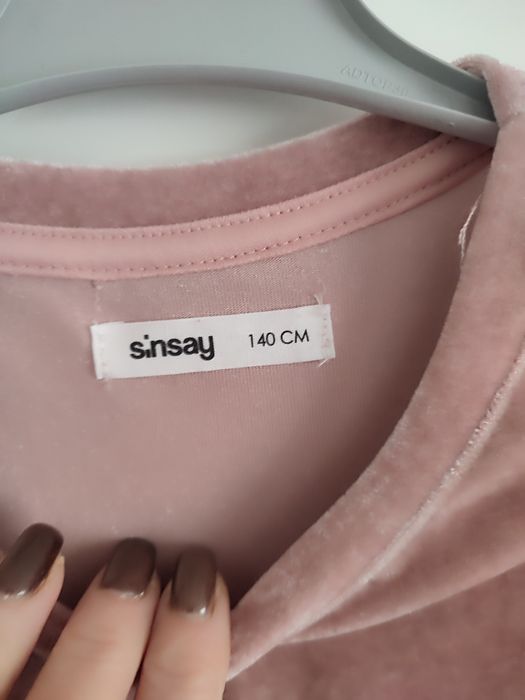 Welurowa sukienka na święta