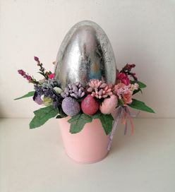 Wielkanocne jajo stroik wielkanocny flowerbox wiaderko róż