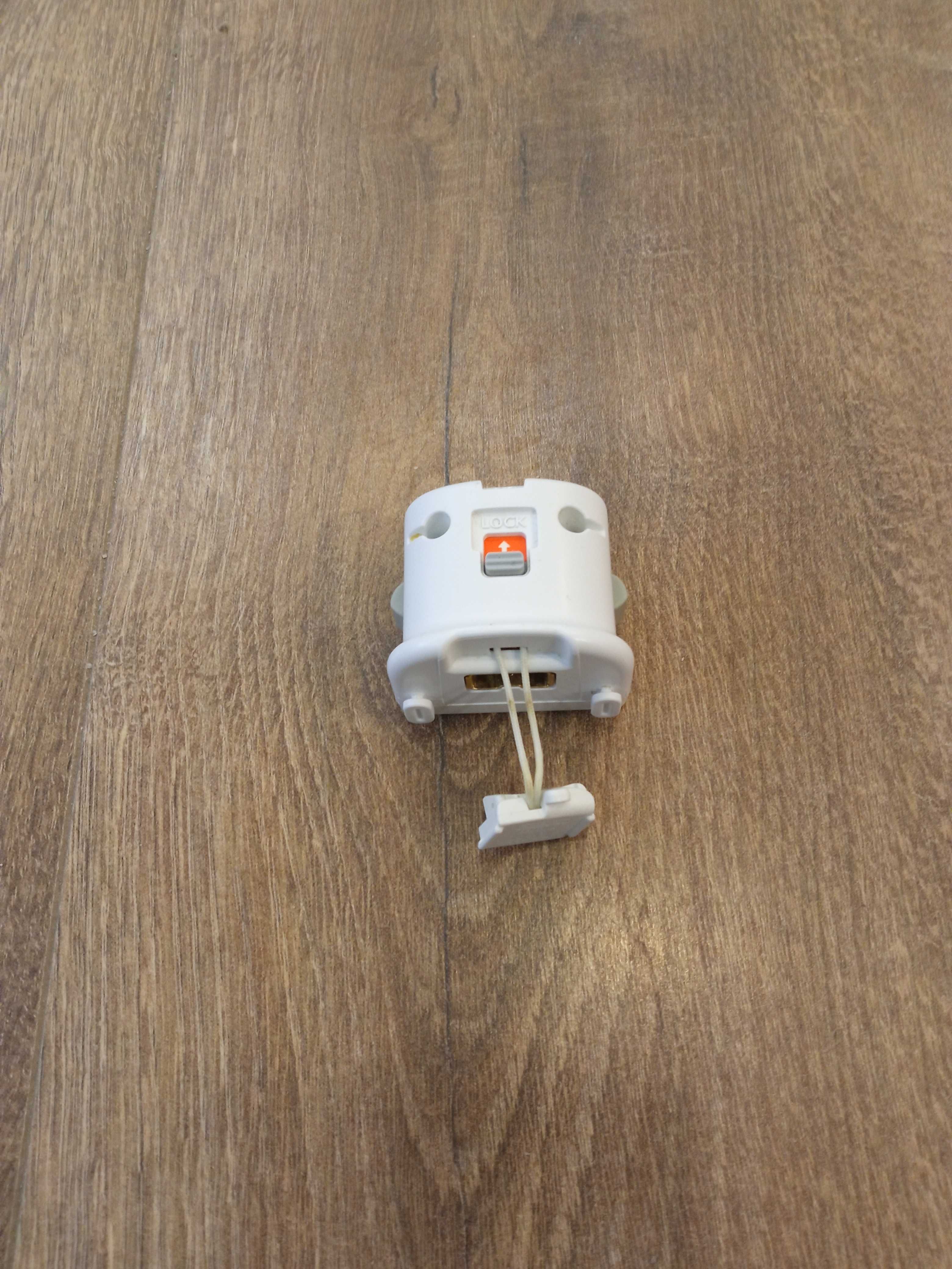Oryginalny Wii Remote z Motion Plus (biały)