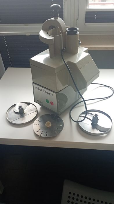 Szatkownica gastronomiczna przemysłowa Robot Coupe R301