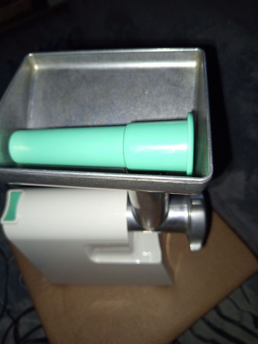 Продам мясорубку б / у.