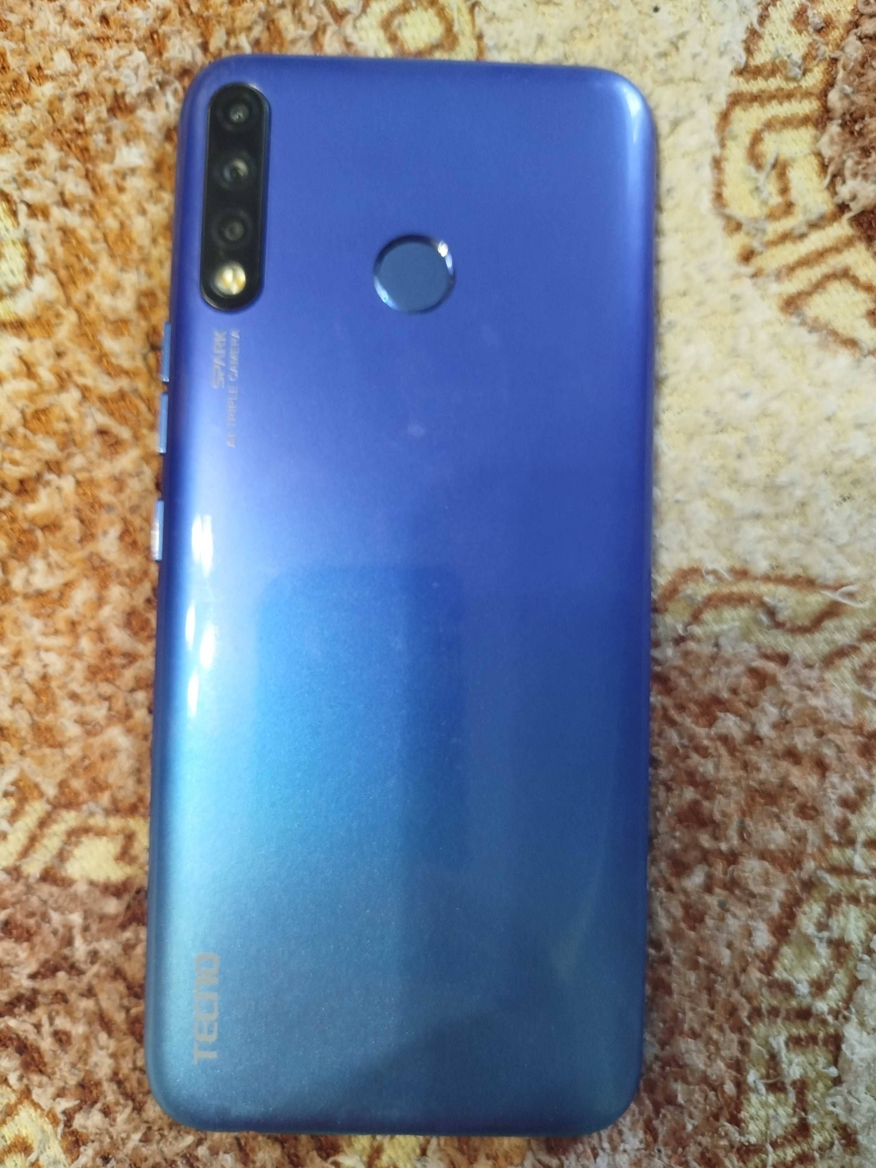 Продам телефон TECNO SPARK4