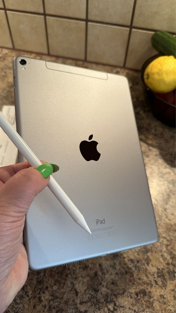 Tablet iPad Apple PRO - Touch ID - PROCREATE