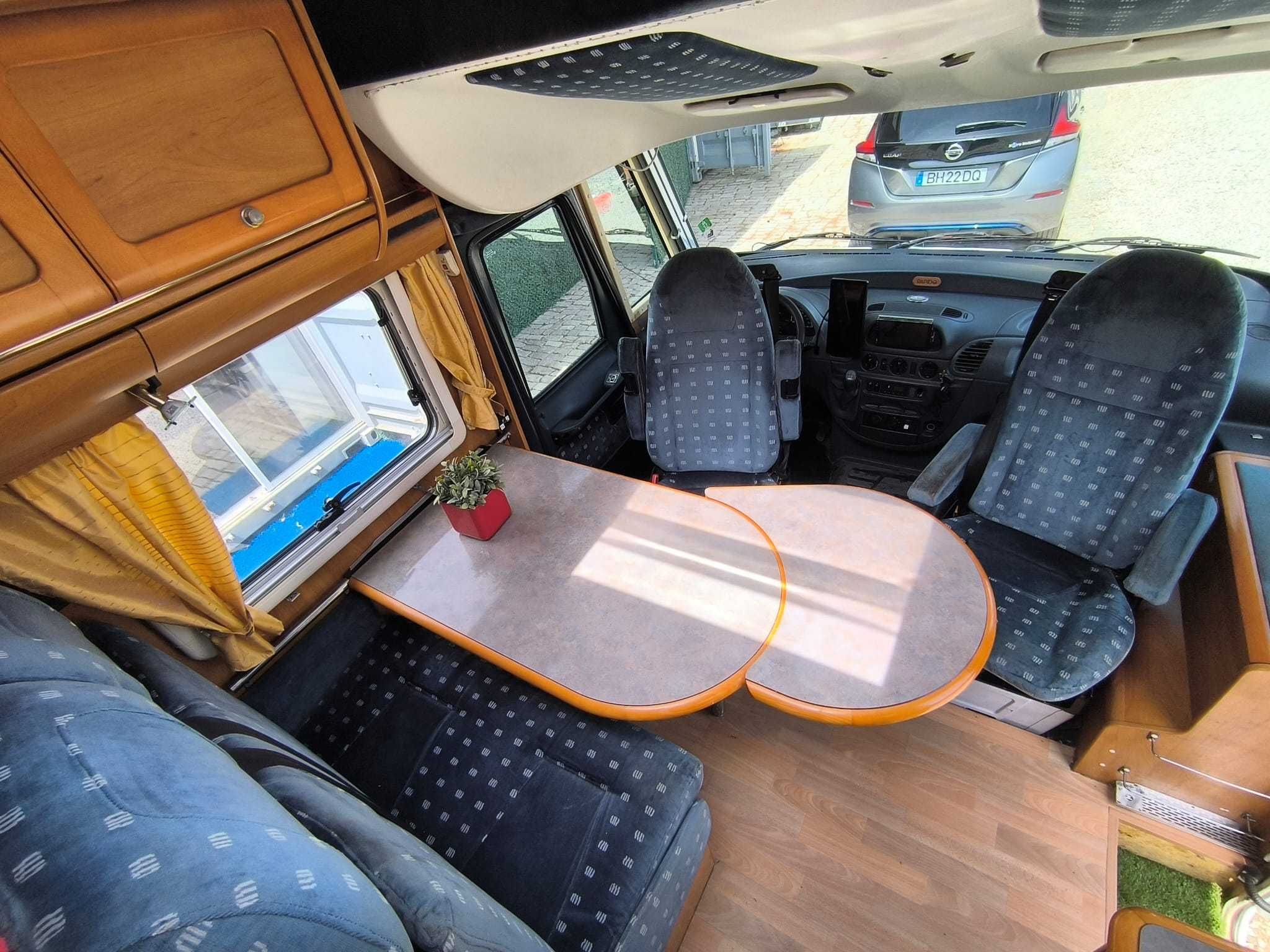 Autocaravana Rapido 942M mercedes 316CDI caixa auto. 4 lugares