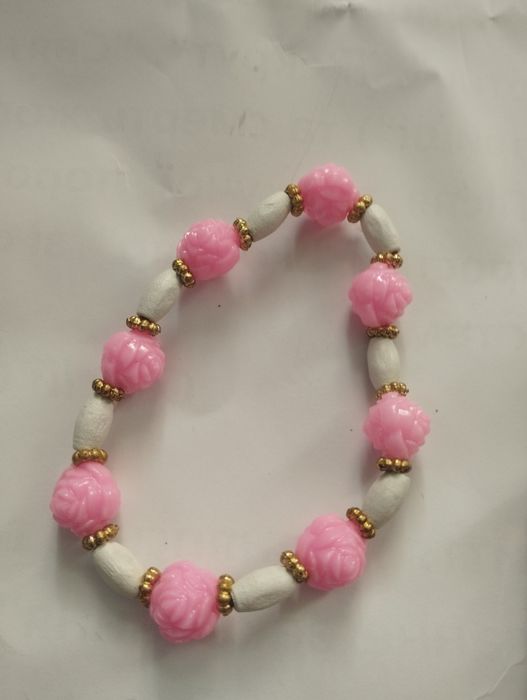 Продам чудові вироби із бісеру