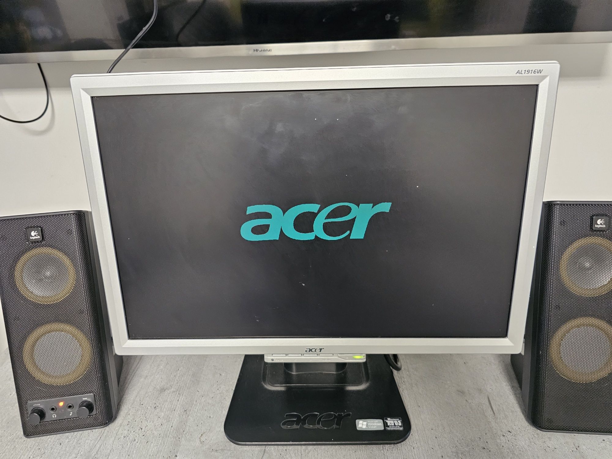 Acer + Logitech s