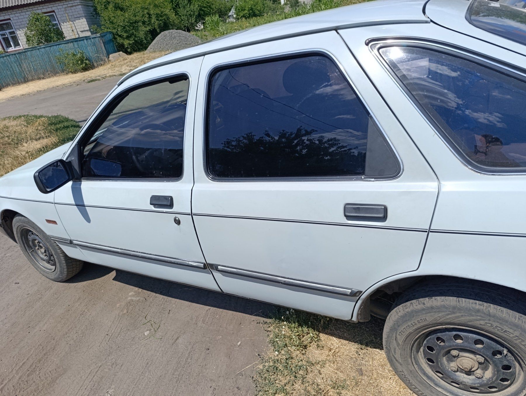 Ford sierra полностью живая машина
