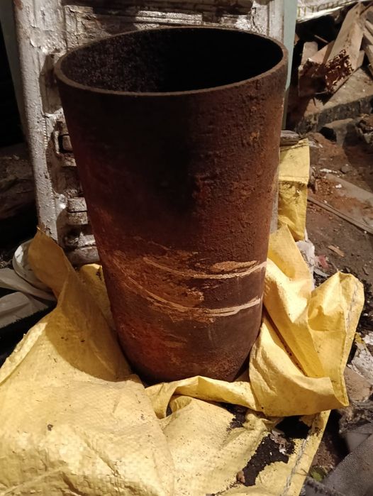 Drzwiczki żeliwne z demontażu pieca kaflowego wraz innymi elementami