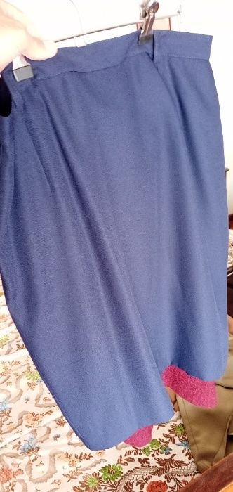 Saias vintage voltam a esvoaçar no momento presente com classe Desde2E