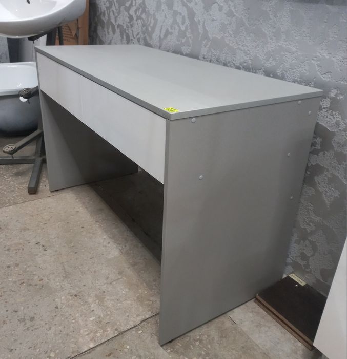 Продам новий стіл!