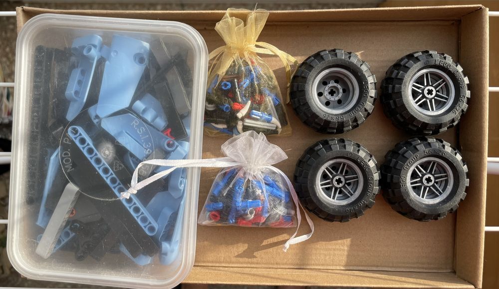 LEGO carro tubarão novo