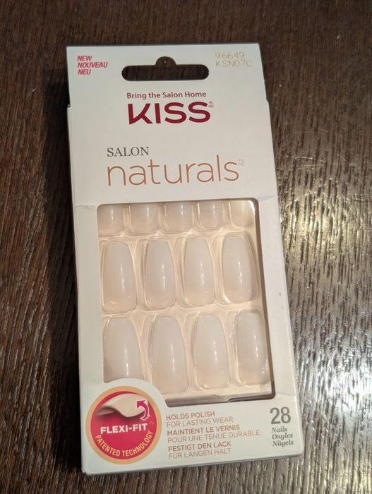 Kiss salon natural tipsy, sztuczne paznokcie 28 sztuk