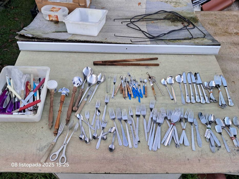 Sztućce  nie kompletne i inne sztućce