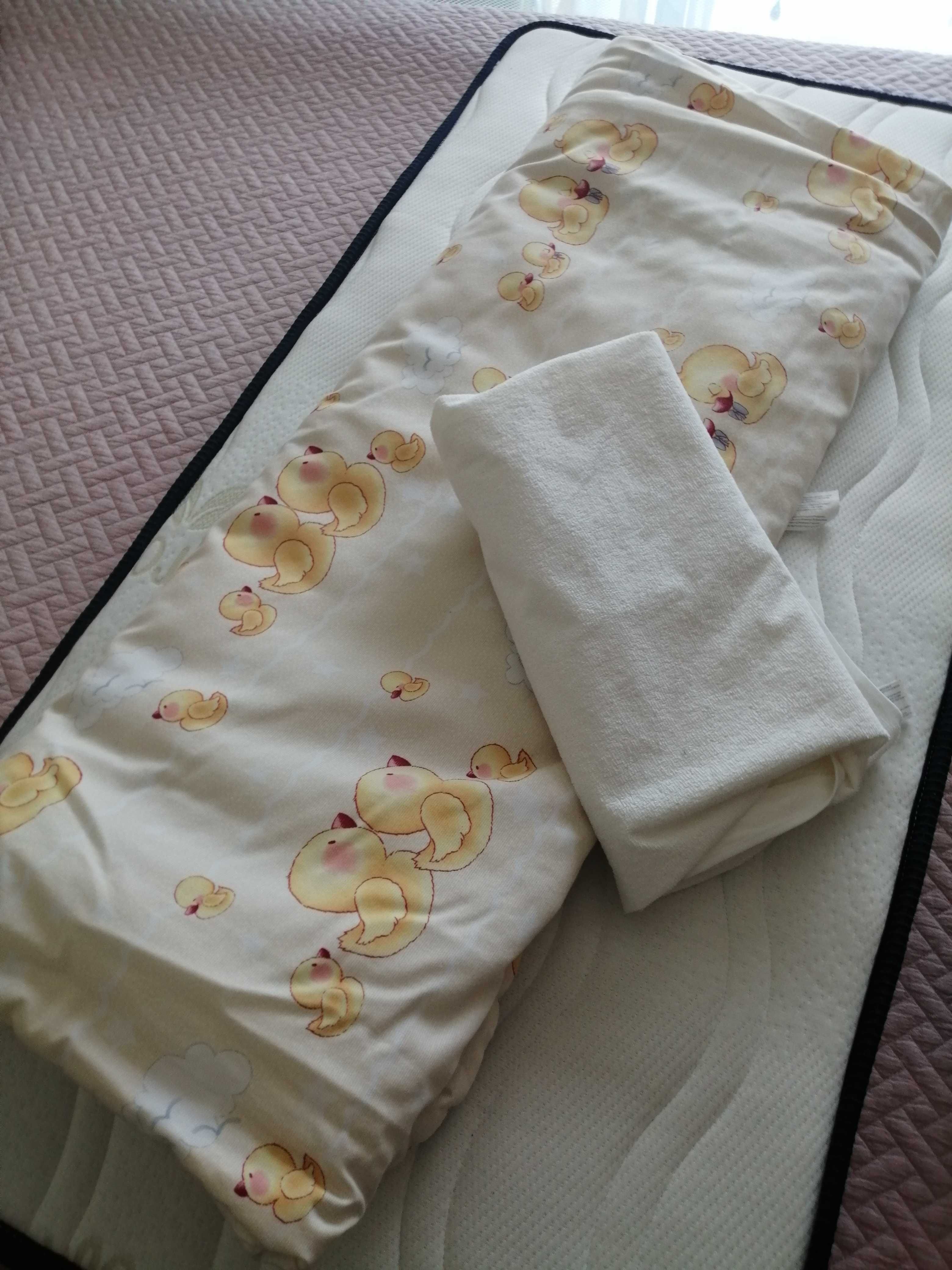 Colchão ortopédico para cama bebé - impecável - oferta de edredão