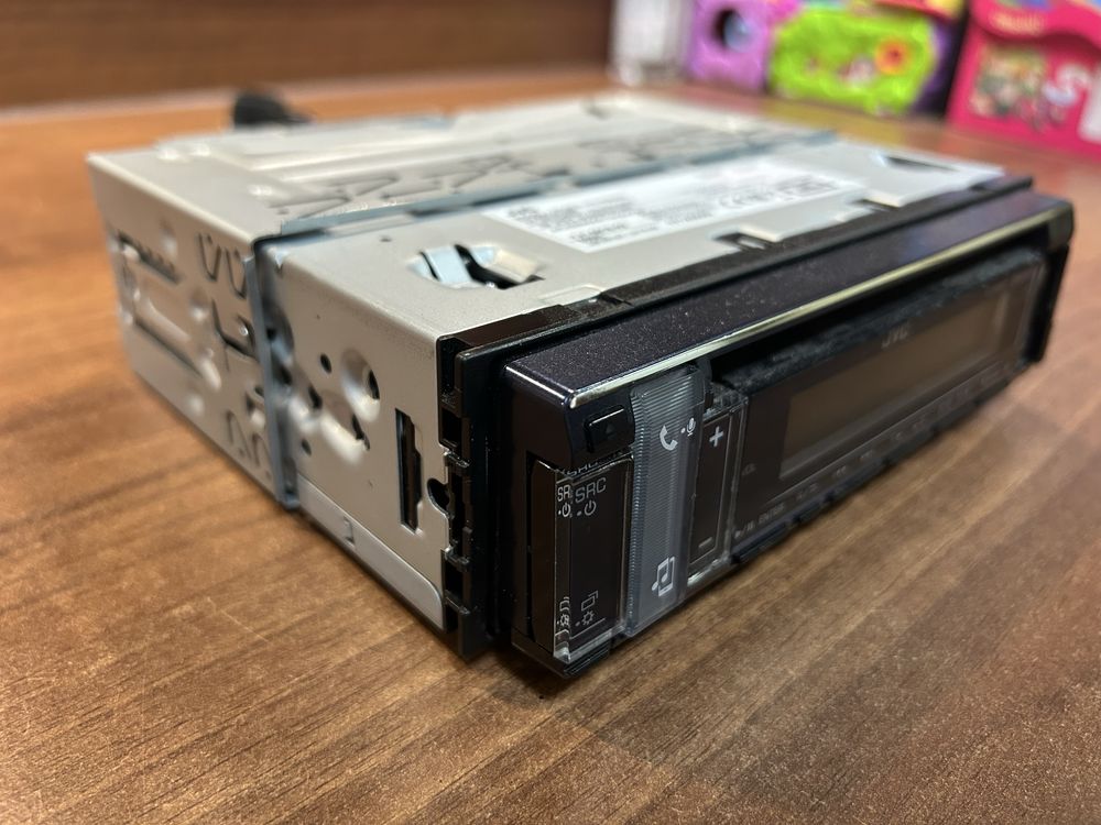 JVC KD-R889BT - wysokiej klasy radioodtwarzacz z CD i Bluetooth