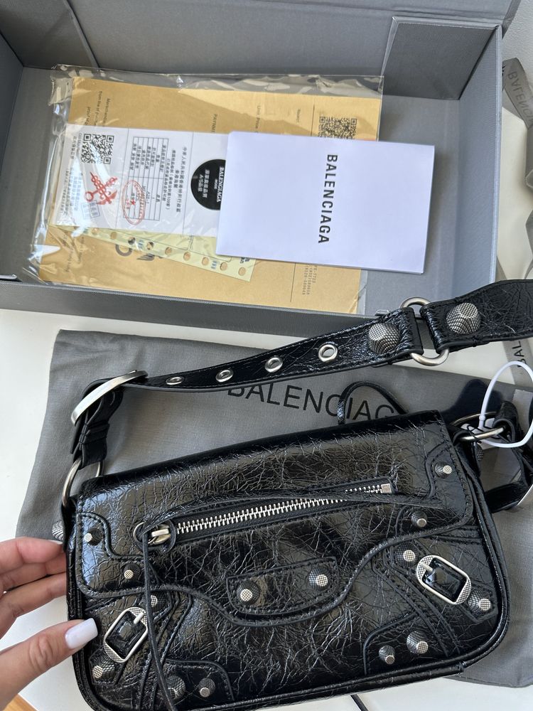 Продам сумку Balenciaga