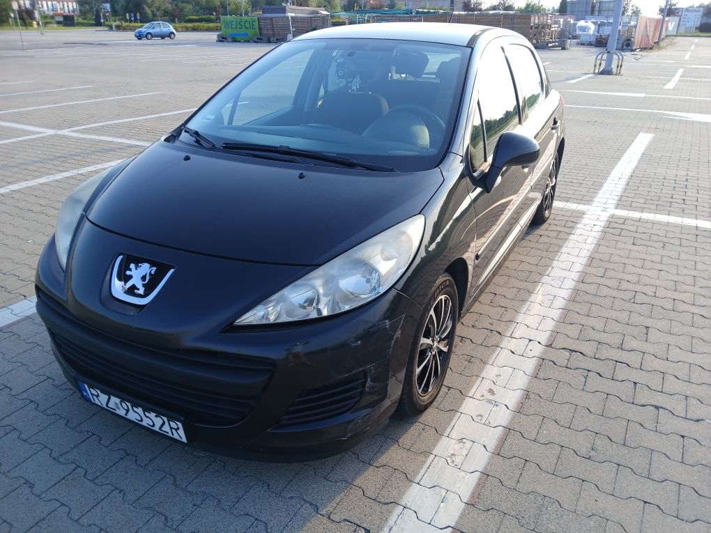 REZERWACJA Peugeot 207 1,4 73km benzyna LPG Krajowy