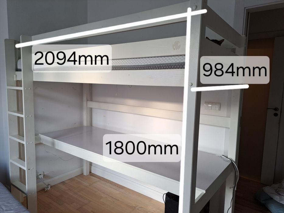 Łóżko na antresoli piętrowe z biurkiem