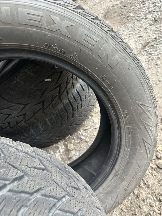 Nexen Winter 235 60 18