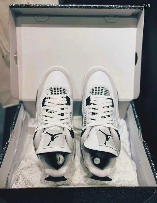 Jordan_4_Retro_Military_Black R.44