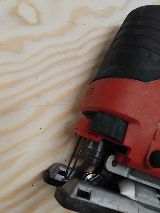 Milwaukee m18 BJS z akumulatorem 5Ah wyrzynarka