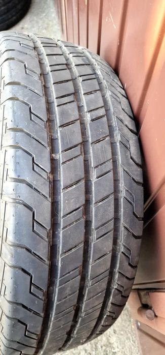 OPONY CONTINENTAL 215/65 R16C contiVANCOntact 100 109/107T