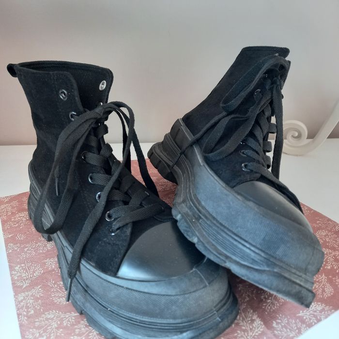 Botki sztyblety czarne wiązane r.39