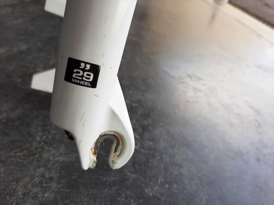 Suspensão SUNTOUR roda 29