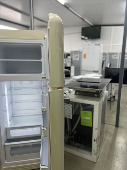 Холодильник Smeg FAB30RCR3