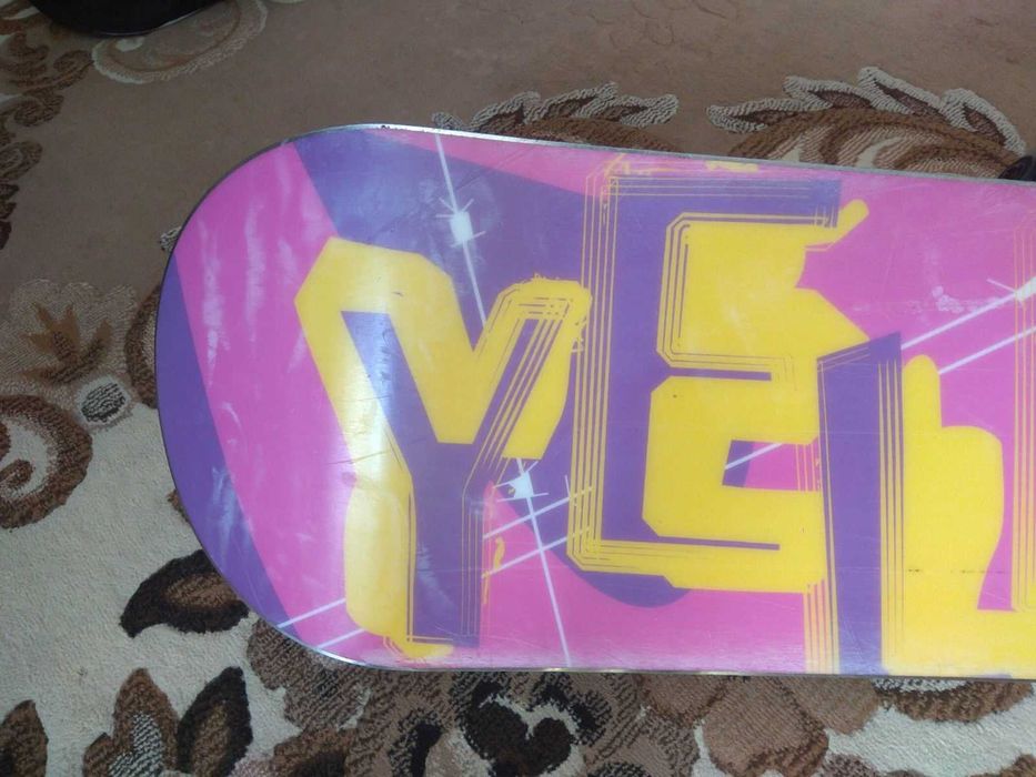 Сноуборд ~135 см (на рост до 156 см) + крепления