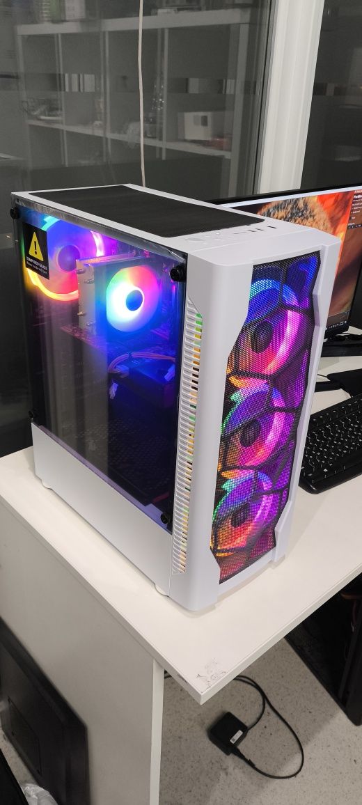 Системний блок, I7 7700k, RX580, 16 gb DDR3, NVME 512 gb, Xeon 2689