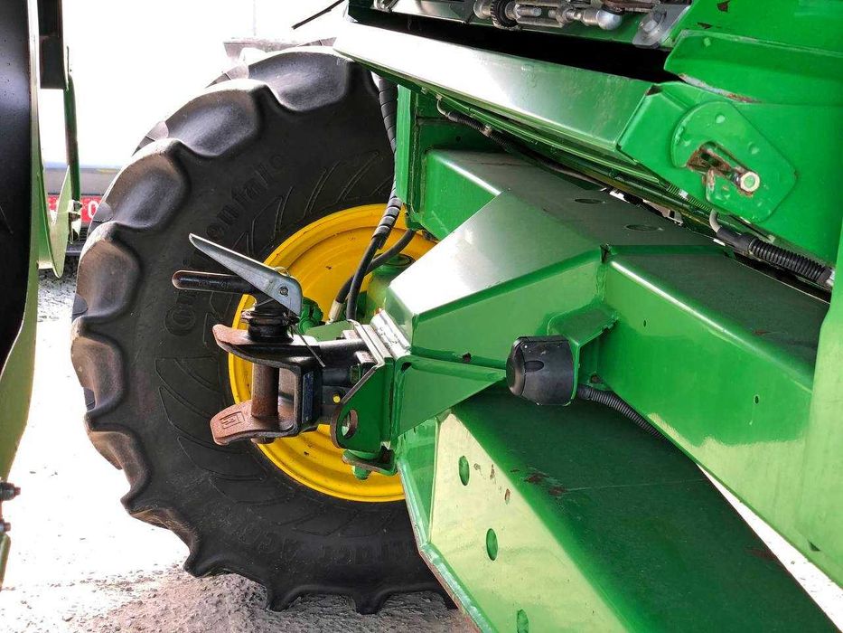 Комбайн John Deere W 440 (2014)