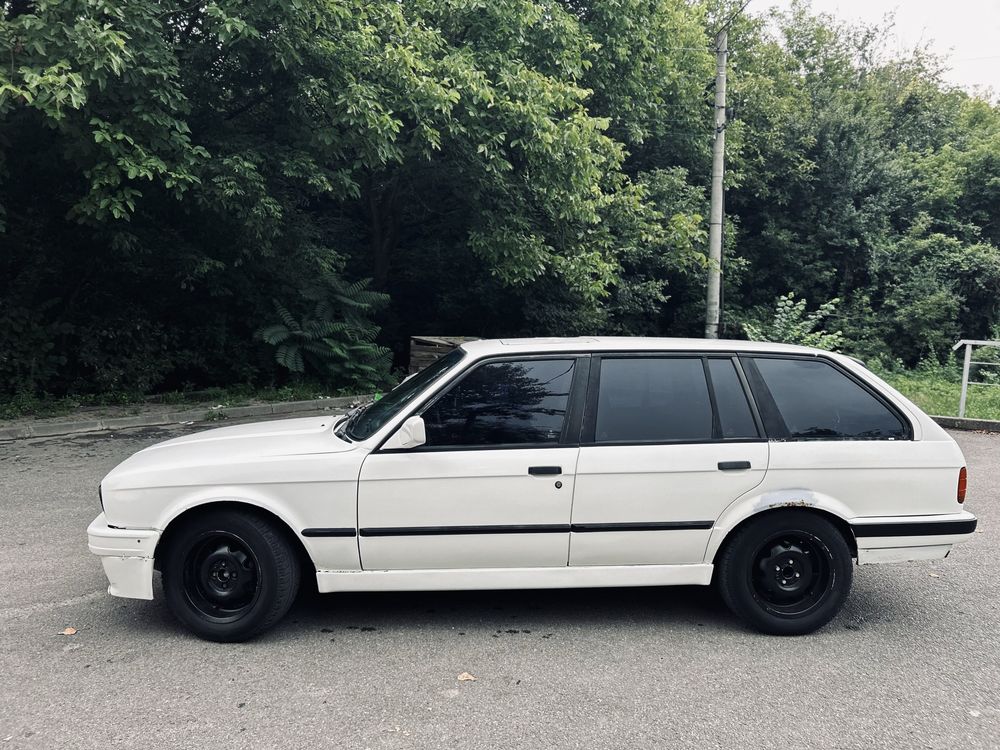 BMW e30 touring/БМВ е30