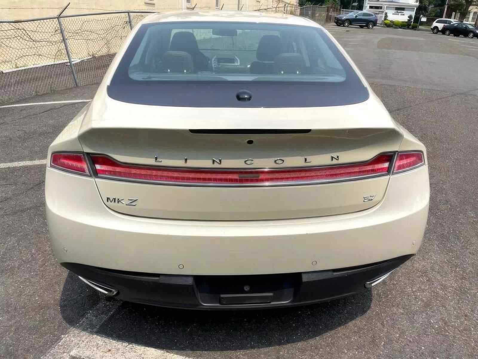 2014 Lincoln MKZ