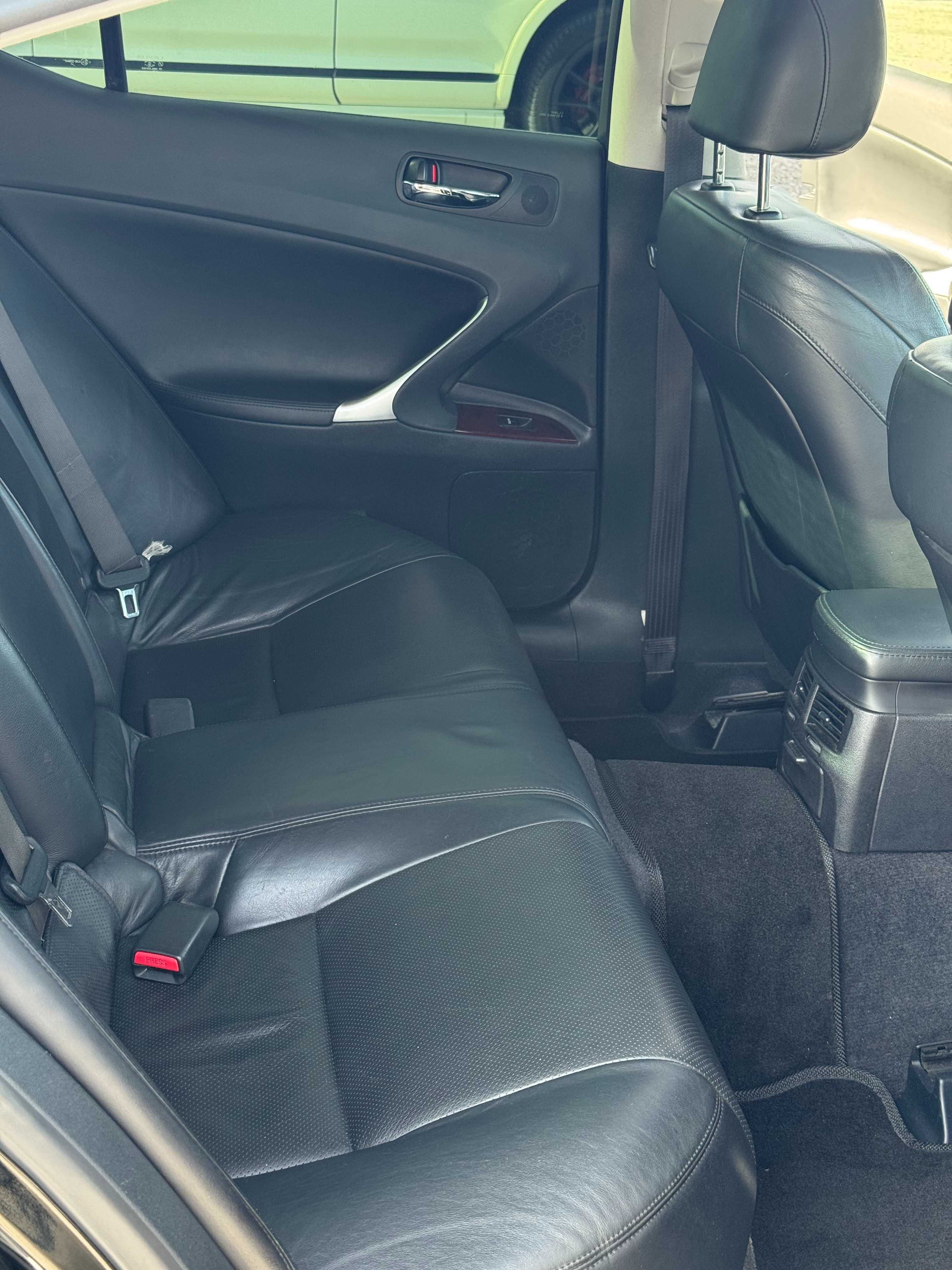 Lexus IS 220d 2007 – Luxury / máxima configuração