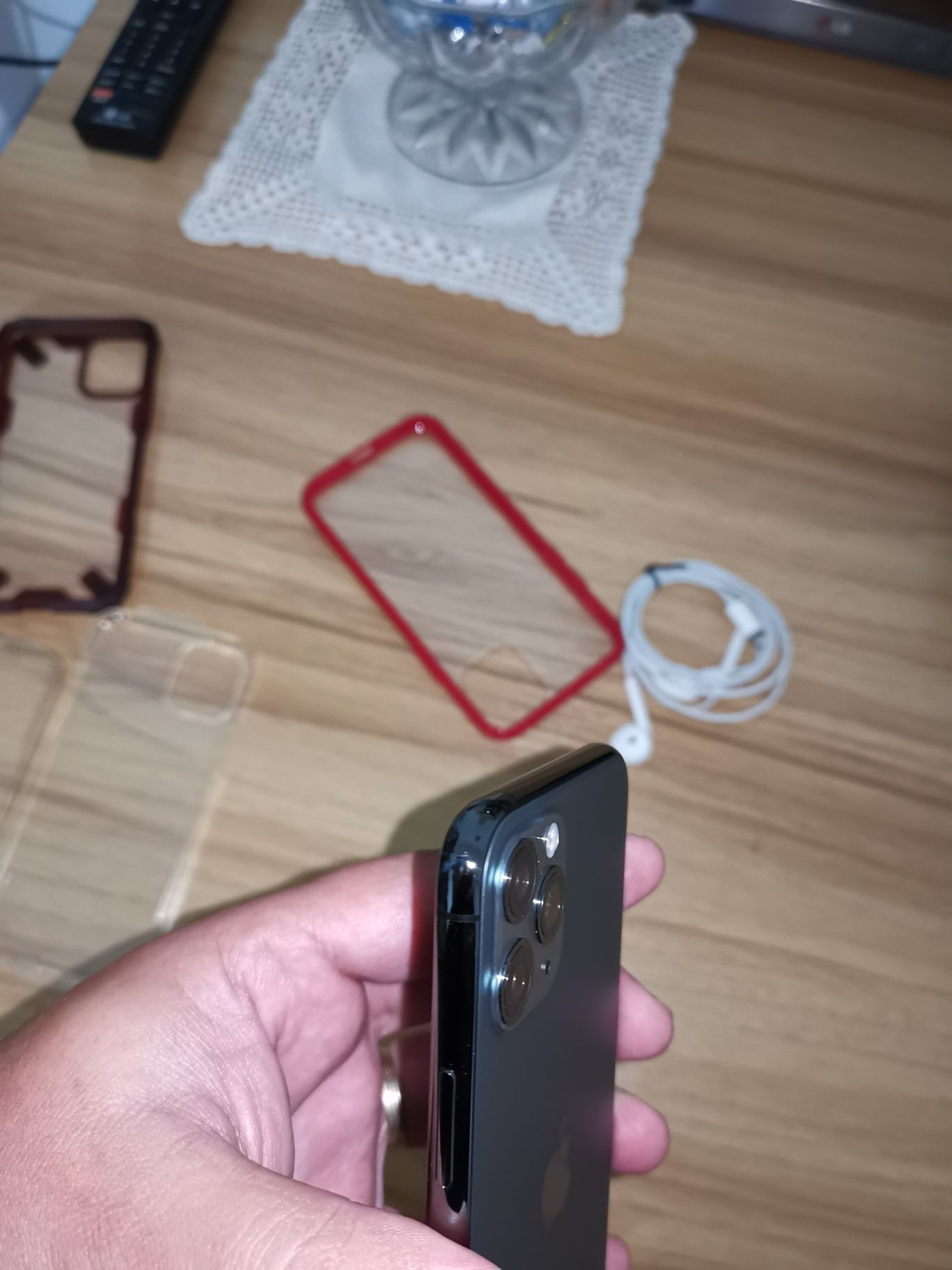 IPhone 11 Pro 64gb com acessórios - Como novo