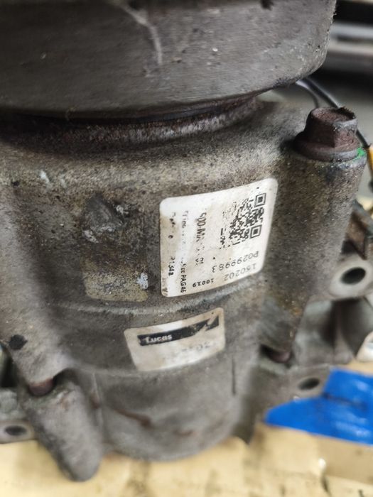 Компресор кондиціонера Hyundai Tucson 2.0 crdi D4EA 113 к.с. 2006 р.