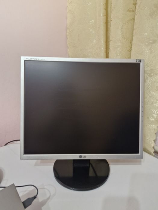 Продаю Монітор LG