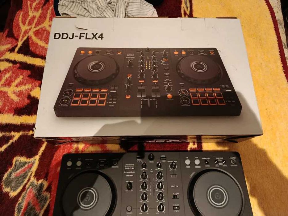 Pioneer DJ DDJ-FLX4 com Caixa com Garantia