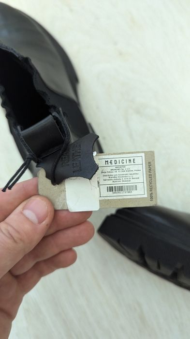 Унісекс шкіряні туфлі Medicine 42 розмір