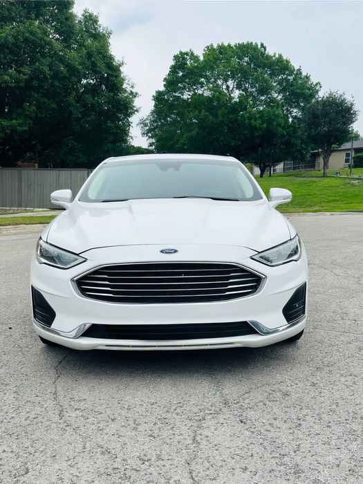 Ford Fusion      2020