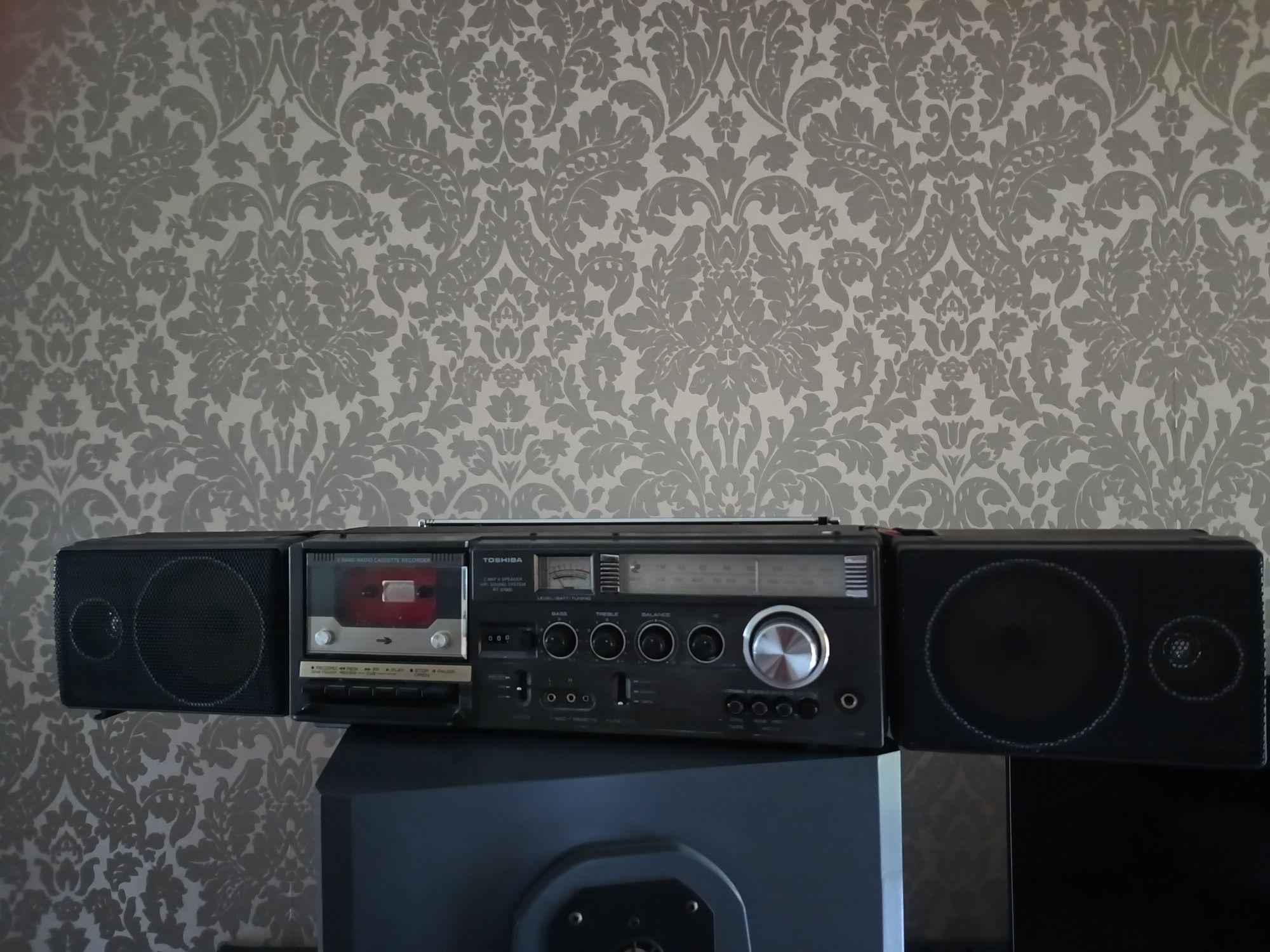 Radiomagnetofon Toshiba RT-8700 S