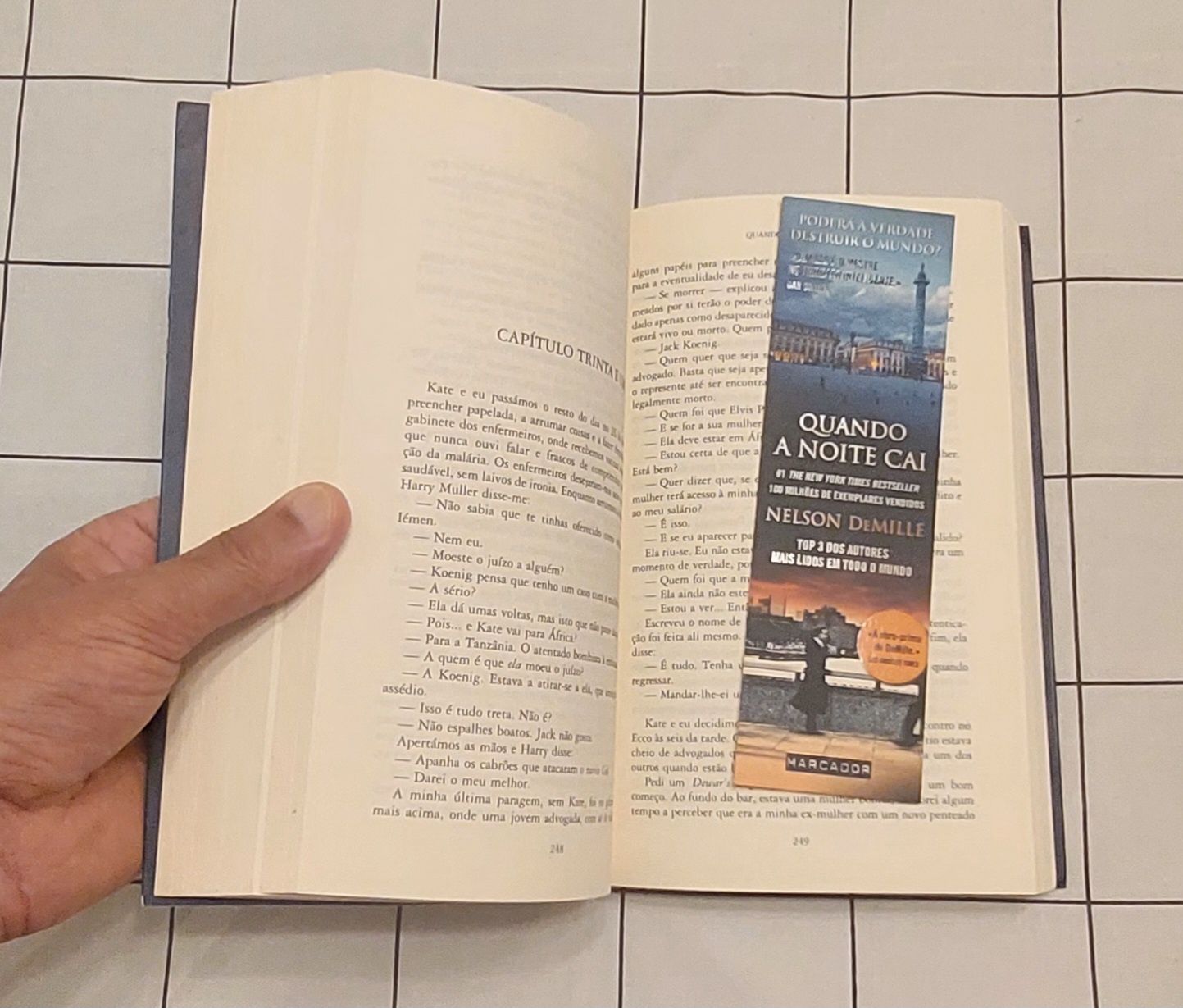 Portes grátis.      (Oferta 25% - 2° livro)