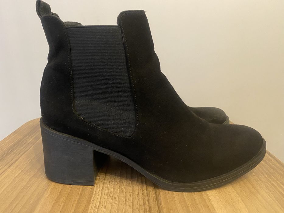 Botki zamszowe Divided 40