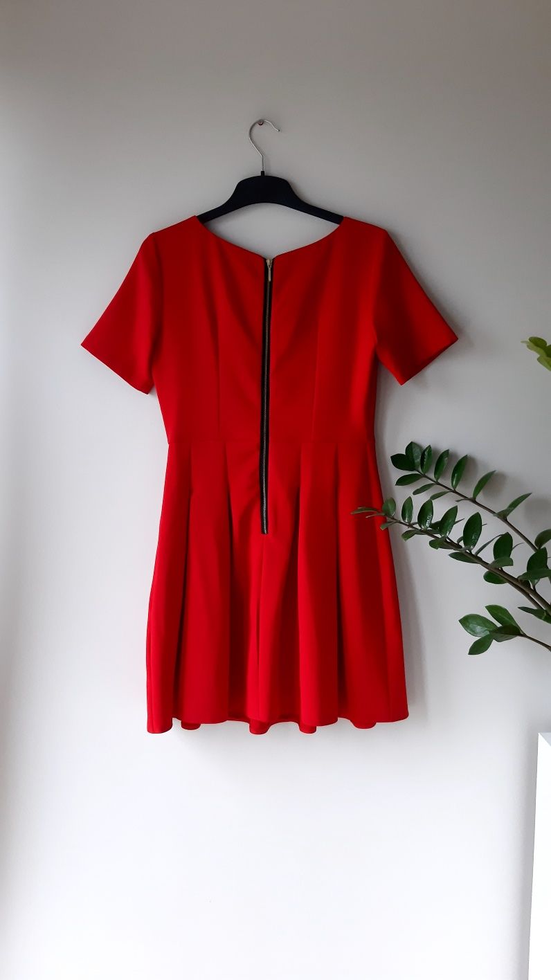 Sukienka czerwona r 36-38