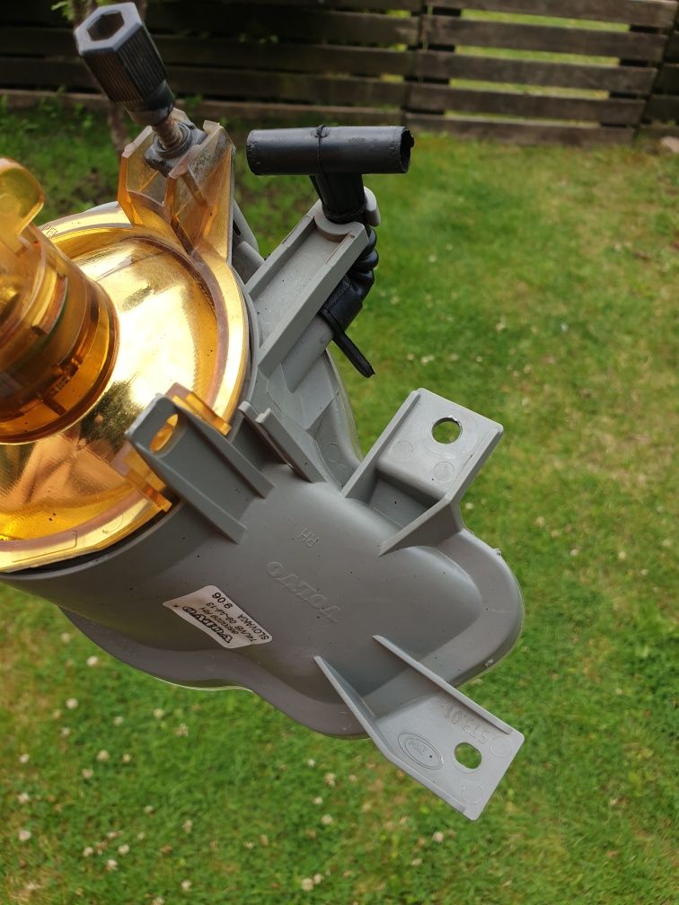 halogen zderzaka przedniego volvo V70II PRAWY  PRZÓD