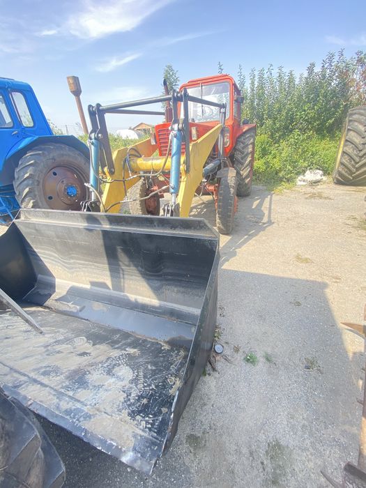 МТЗ 82. 1986 з фронтальним навантажувачем