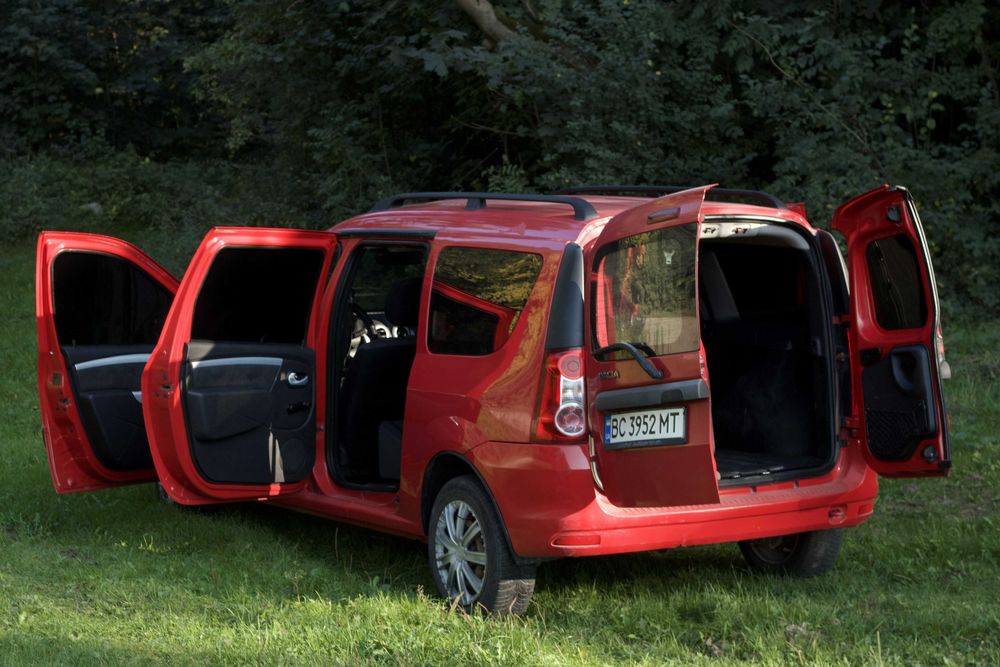 Авто під виплату Dacia Logan MCV 2010 року